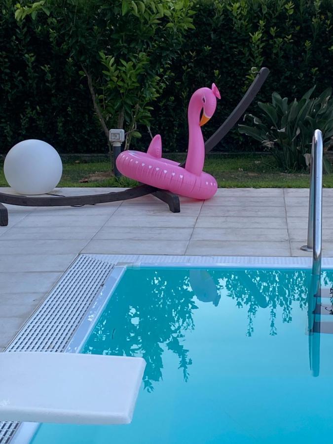 فيلا Casa Pietra Del Sole لوكا المظهر الخارجي الصورة