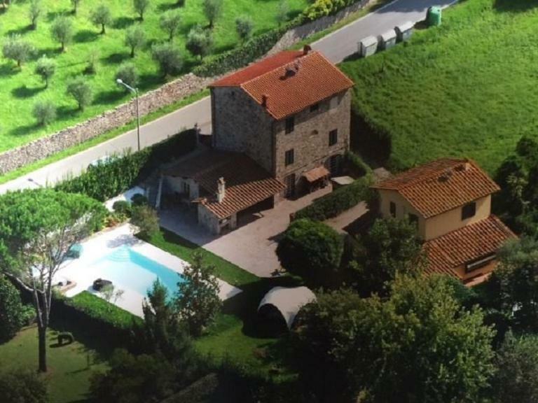 فيلا Casa Pietra Del Sole لوكا المظهر الخارجي الصورة
