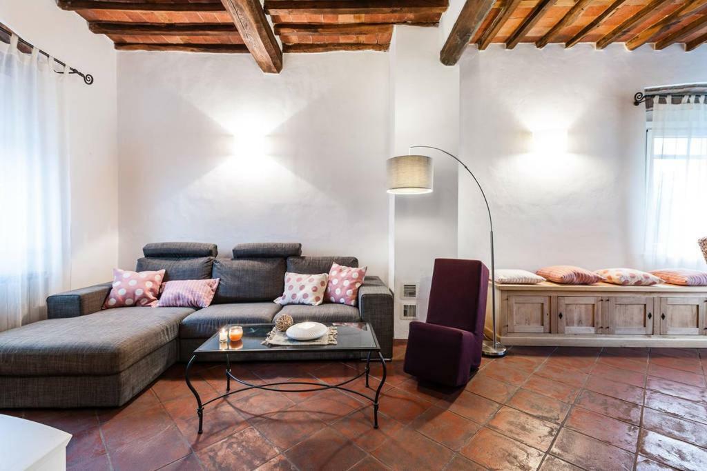 فيلا Casa Pietra Del Sole لوكا المظهر الخارجي الصورة