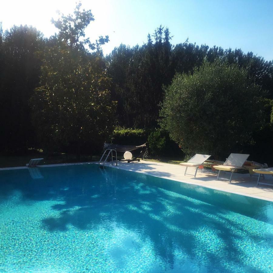 فيلا Casa Pietra Del Sole لوكا المظهر الخارجي الصورة