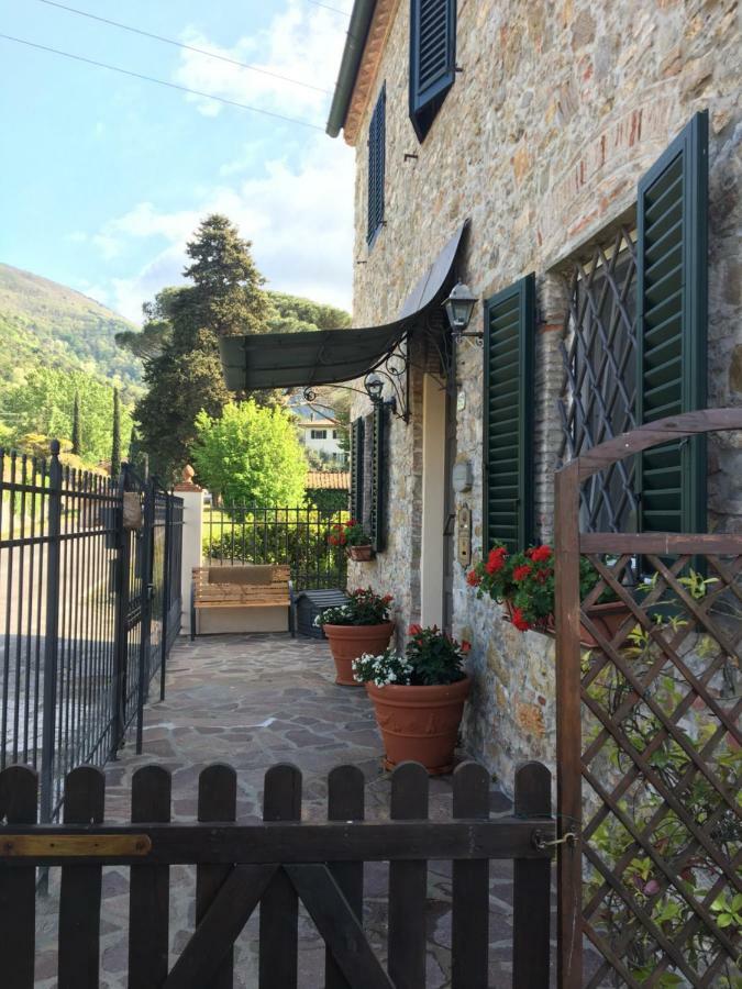 فيلا Casa Pietra Del Sole لوكا المظهر الخارجي الصورة