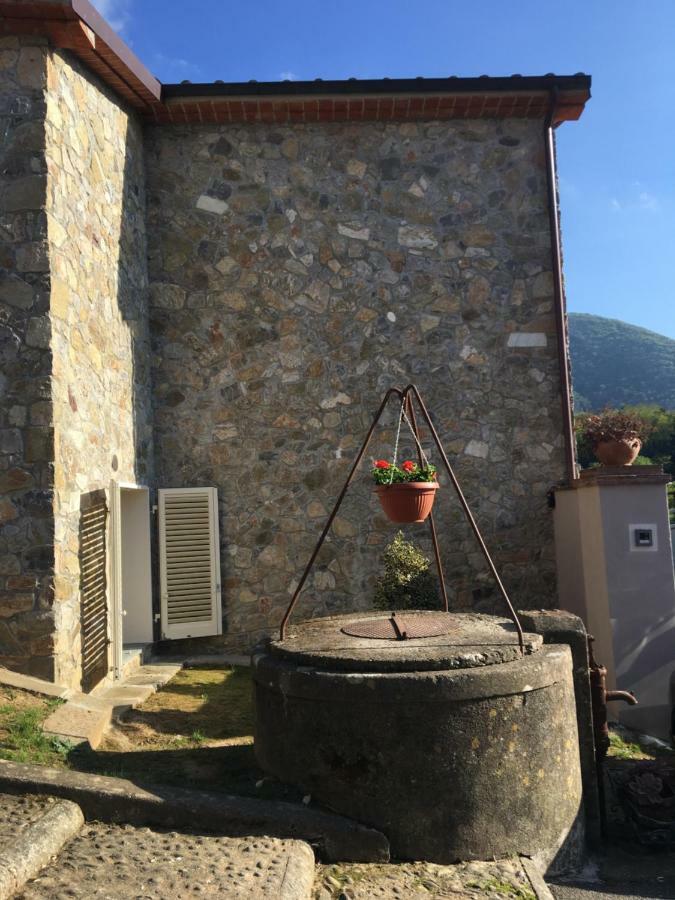 فيلا Casa Pietra Del Sole لوكا المظهر الخارجي الصورة