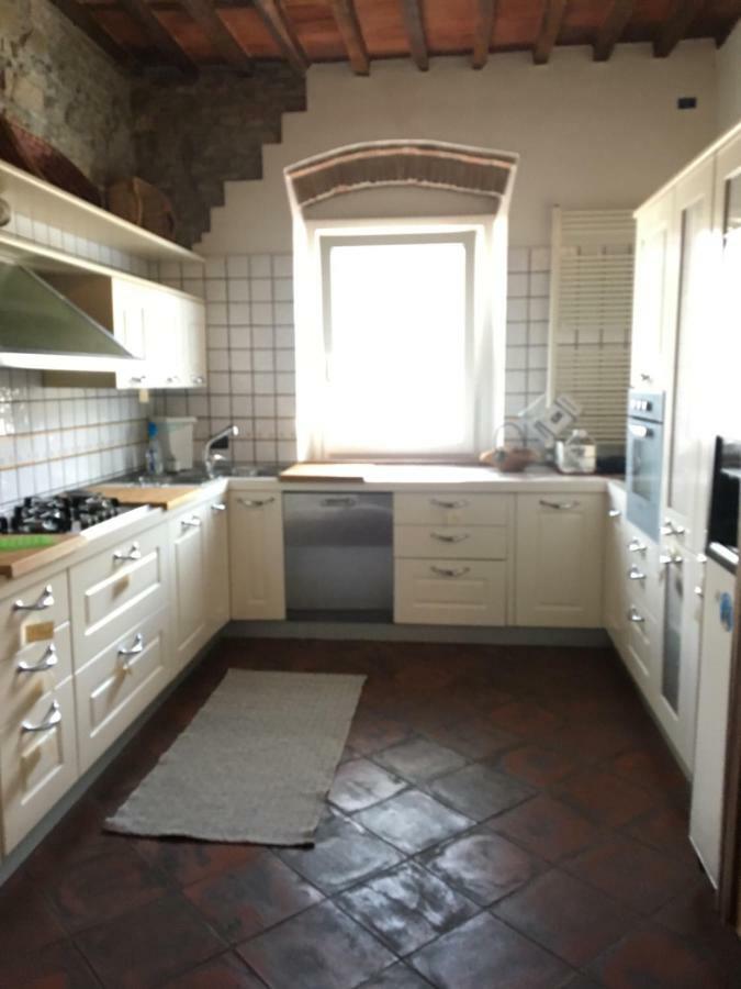 فيلا Casa Pietra Del Sole لوكا المظهر الخارجي الصورة
