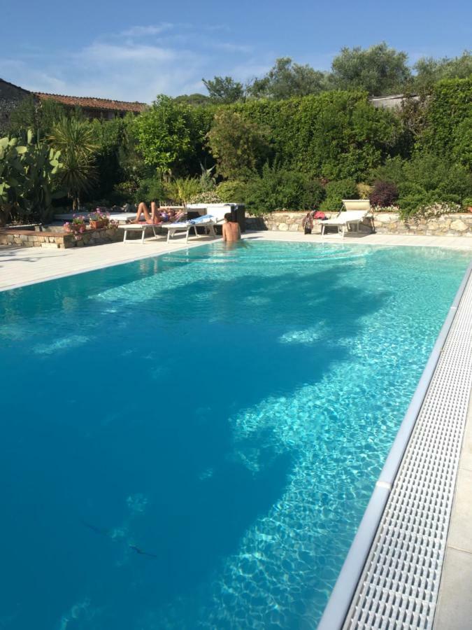فيلا Casa Pietra Del Sole لوكا المظهر الخارجي الصورة